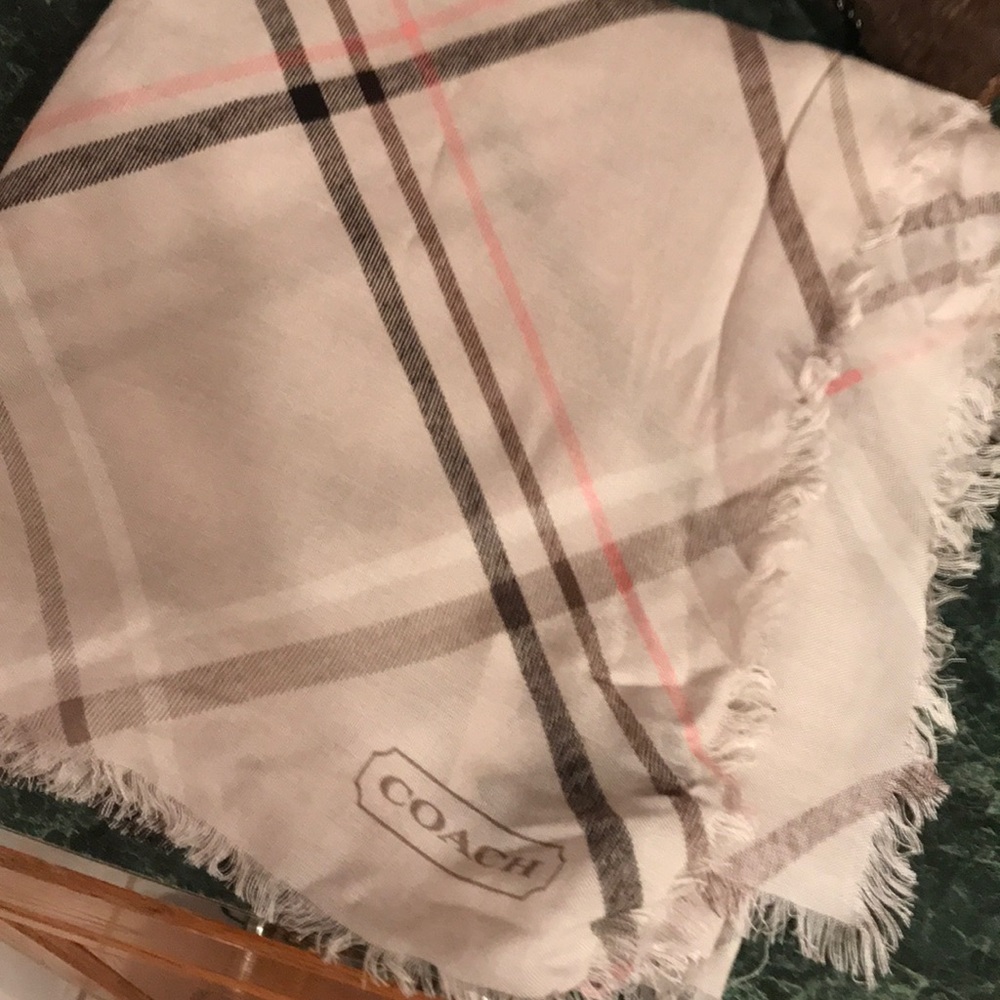 Beautiful new with tags coach scarf
